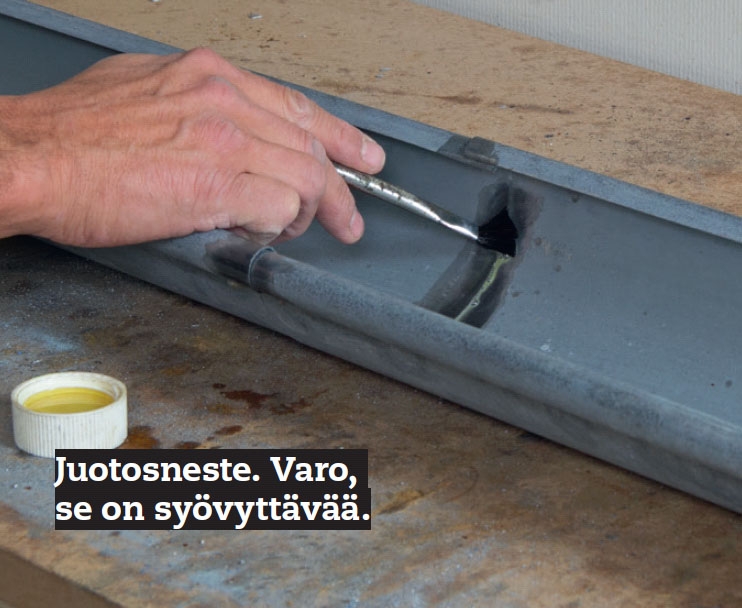 Sinkkikourun juottaminen