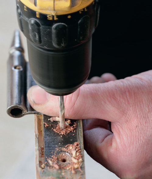 Förstört skruvhål