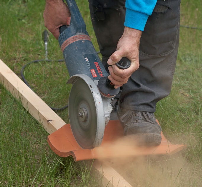 Skjær til teglsteinene i både topp og bunn