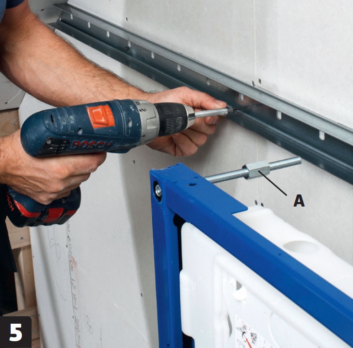 Vegghengt toalett kasse