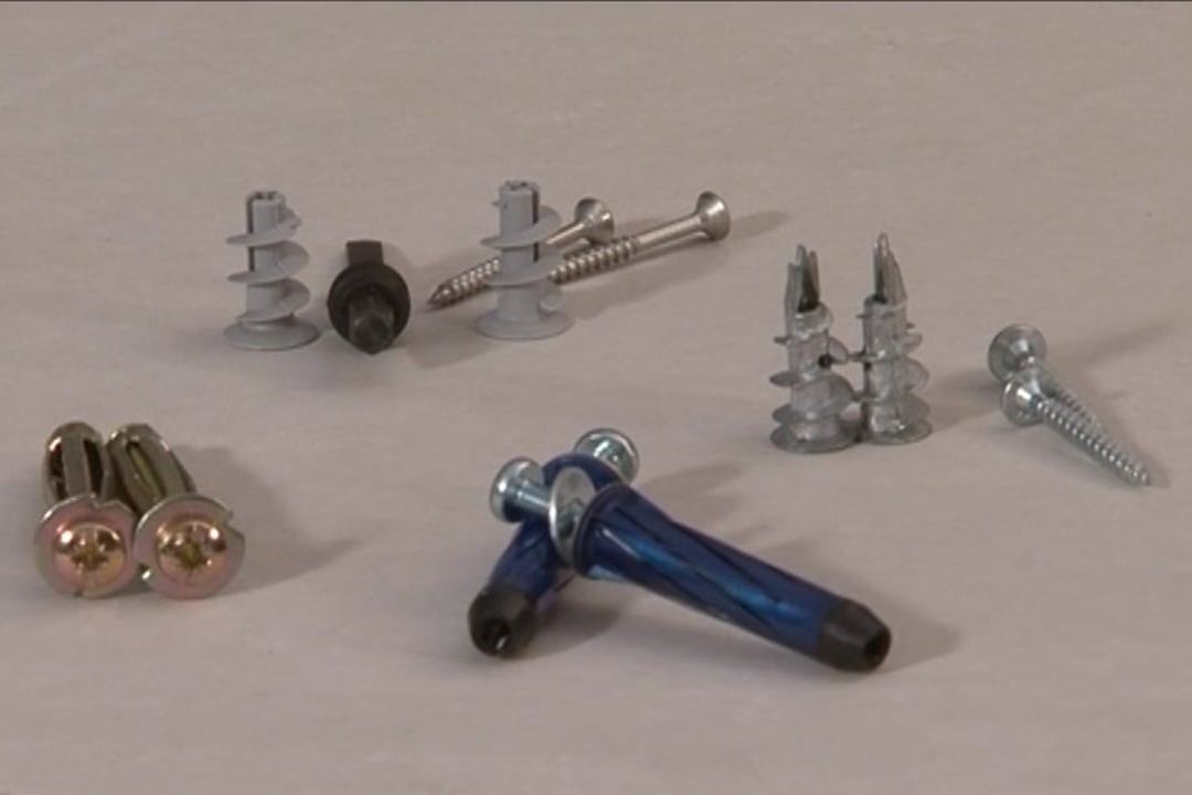 Hyllyn kiinnitys kipsilevyyn