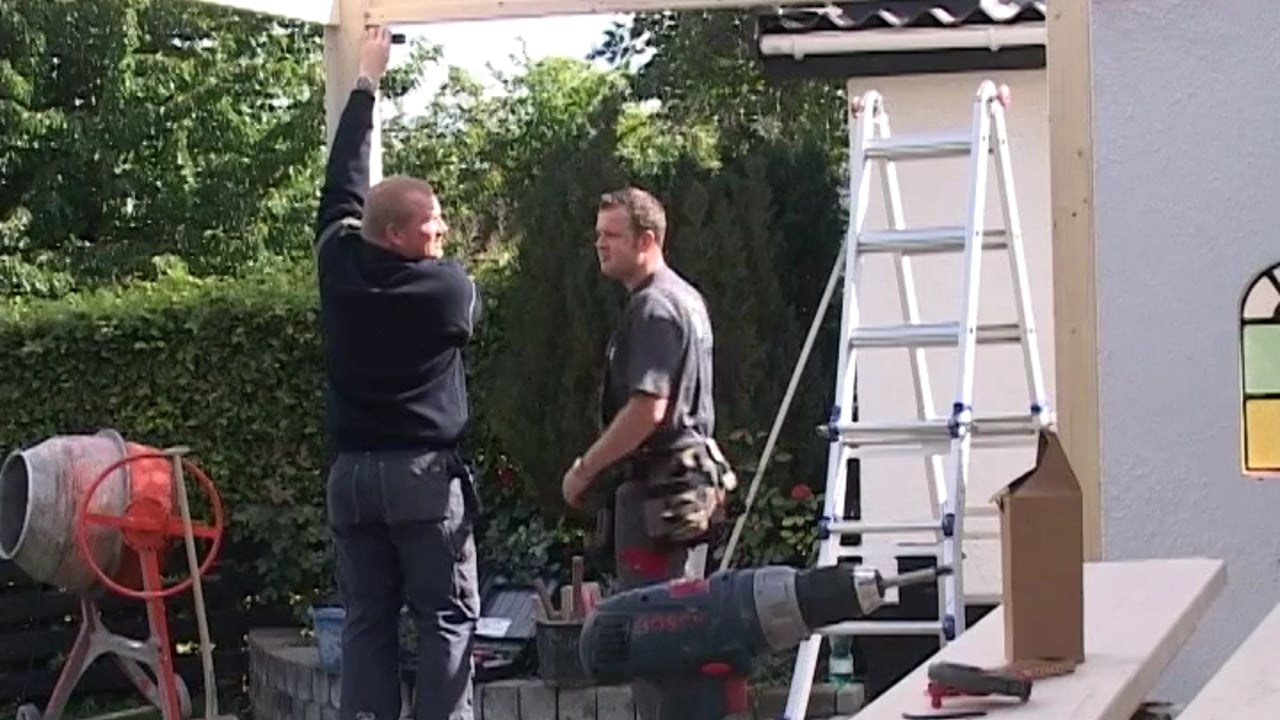 Bygga uterum mot vägg