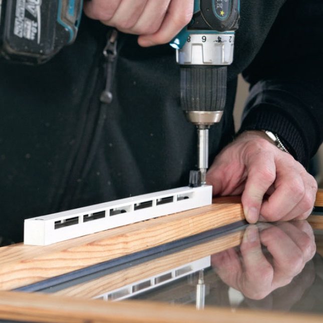 Spalteventil: Den innvendige delen av spalteventilen festes.