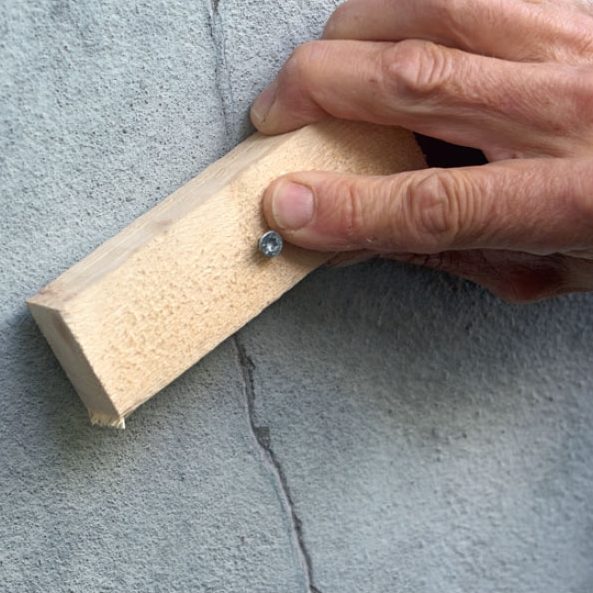 Halkeamat ulkorappauksissa: Kaavi halkeama auki