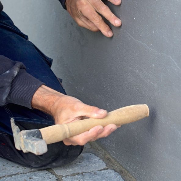 Reparation af revner i væg: Ser du en revne i udvendig puds, så bank på den