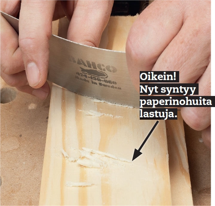 Siklillä höylääminen viistosti vuosisyihin nähden