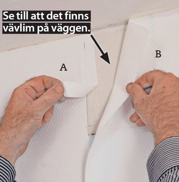 Tapetsera fönstersmyg: Lyft den översta våden en bit från väggen