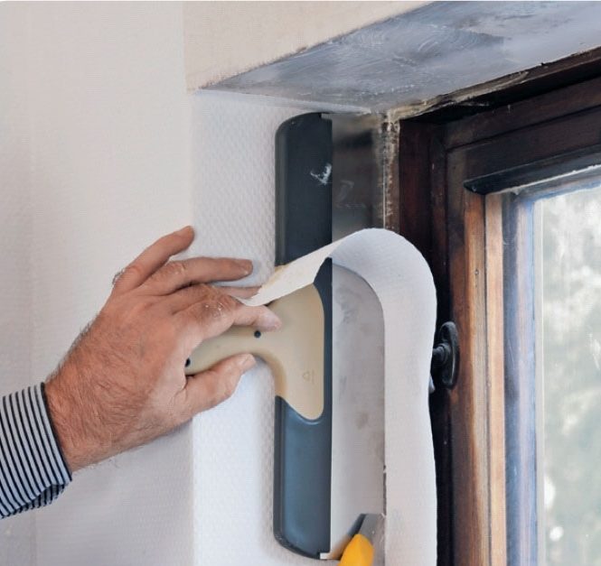 Opsætning af filt rundt om vinduer