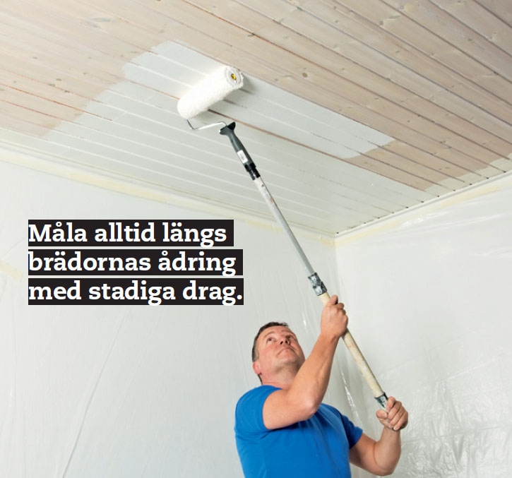 Måla trätak inomhus