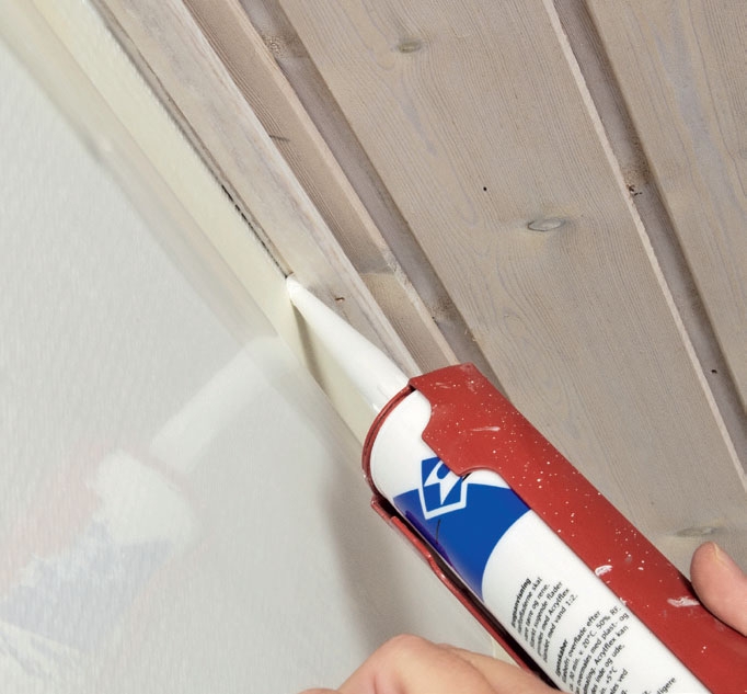 Paneelikaton maalaus