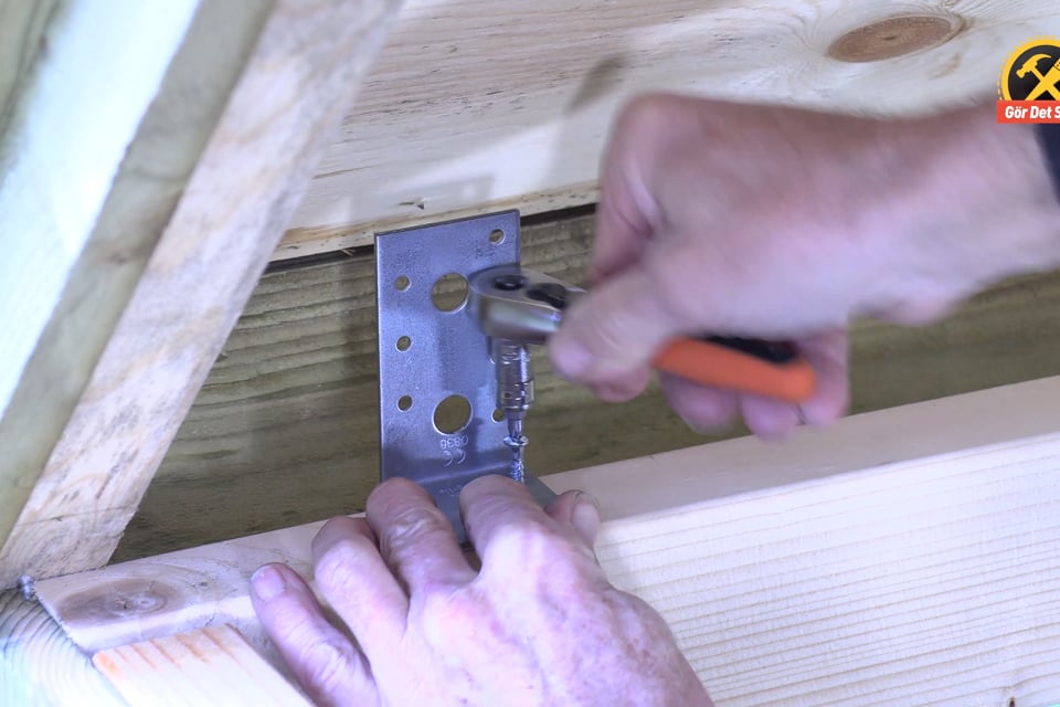 Skruvar där det är trångt