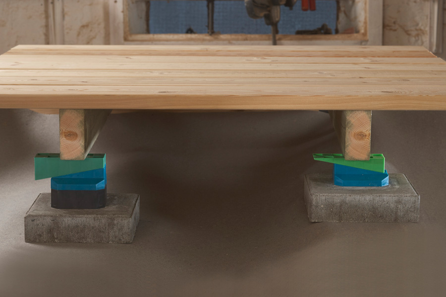 Kilarna har små tänder som håller ihop dem.