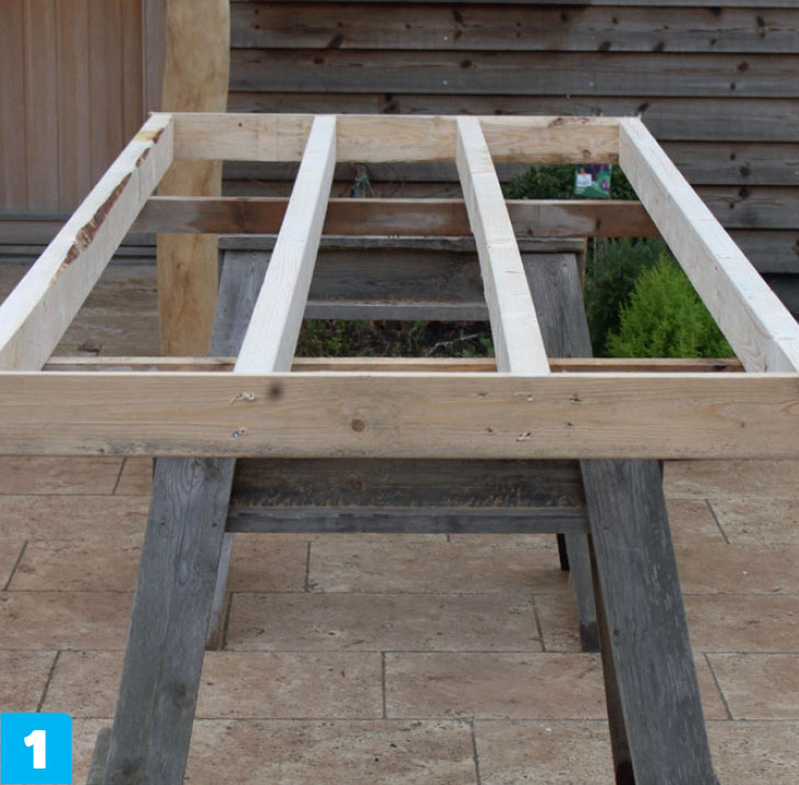 Terrazzo benkeplate: Lag en ramme