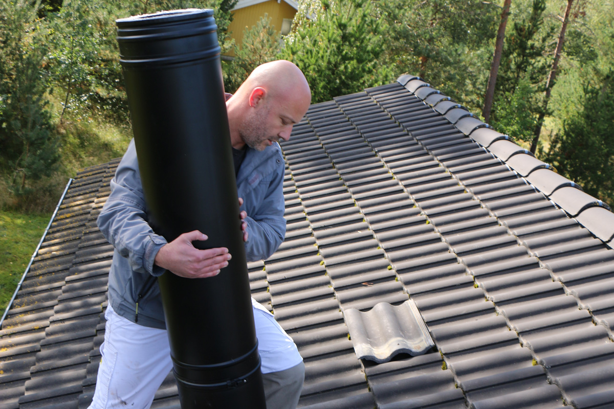 Det krever gjør det selv-mot og kunnskap å lage hull i taket.