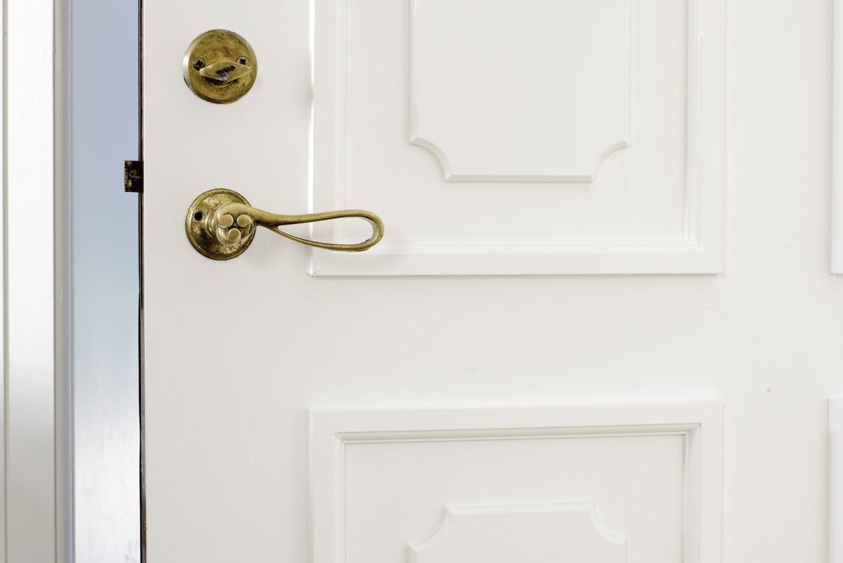 Lag fyllinger på glatt dør