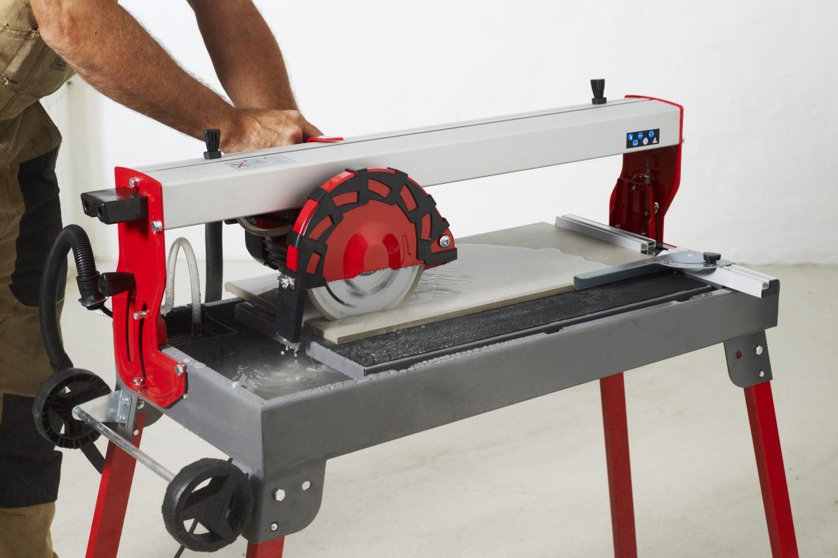 Täydellinen leikkuri moneen eri laattatyyppiin