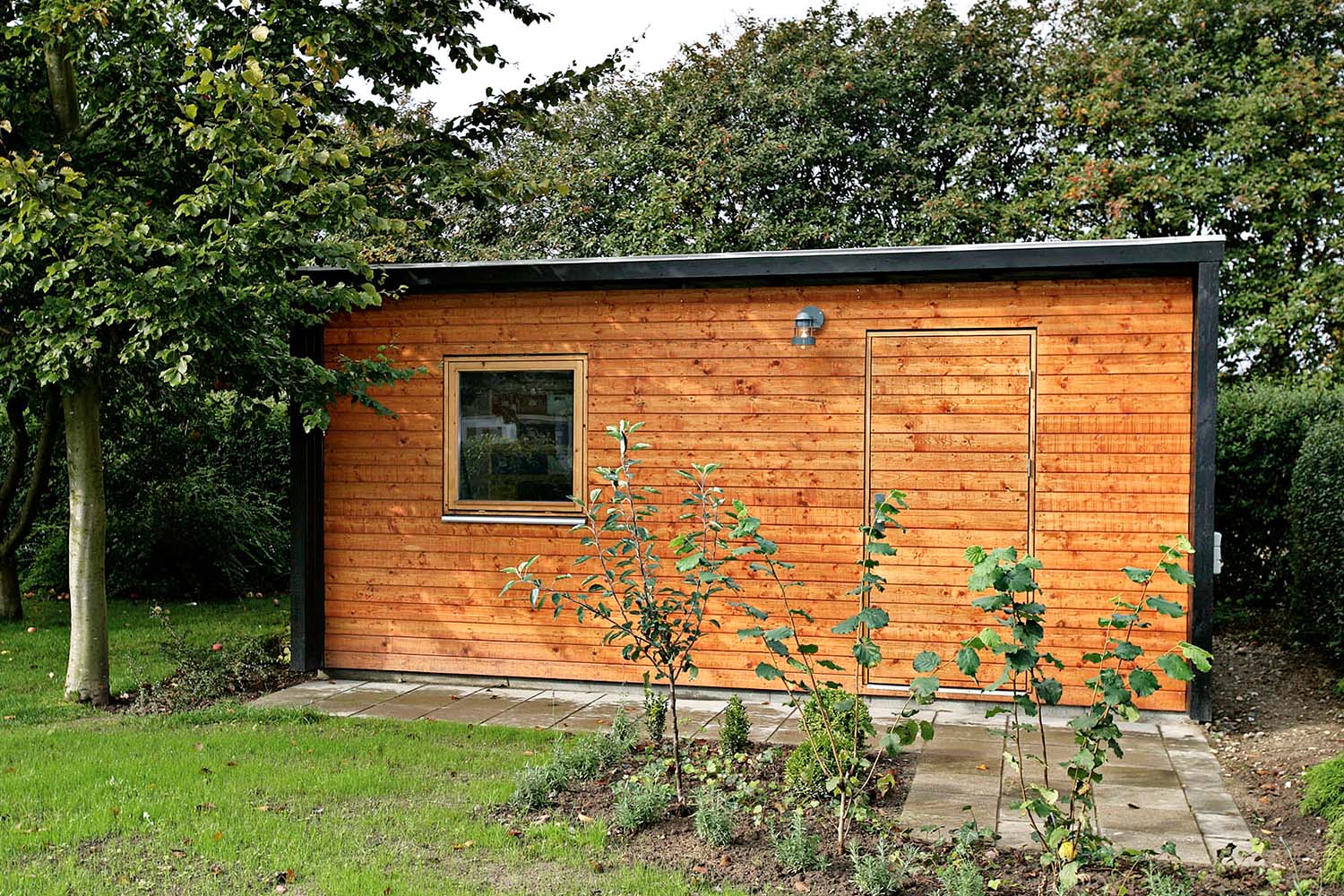 Stor utebod med Superwood