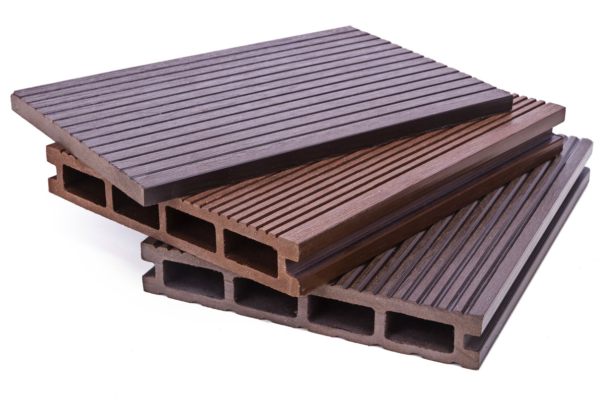 Eikö komposiittia tarvitse oikeasti huoltaa?