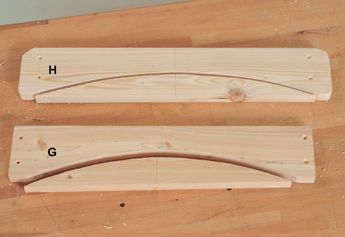 Lister til Adirondack-stol saves krumme