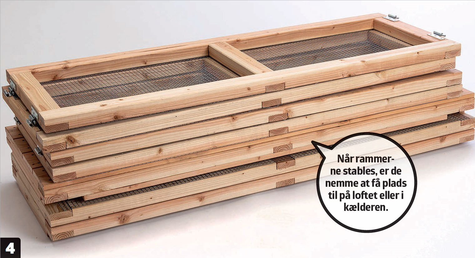 Lav alle de syv rammer til kaninburet, før du går videre.