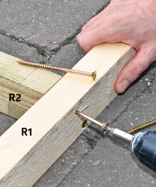 Dele til sider i byg selv skur skrues sammen