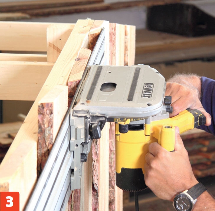 Underliggerne i toppen av gapahuk renskjærs med dykksag