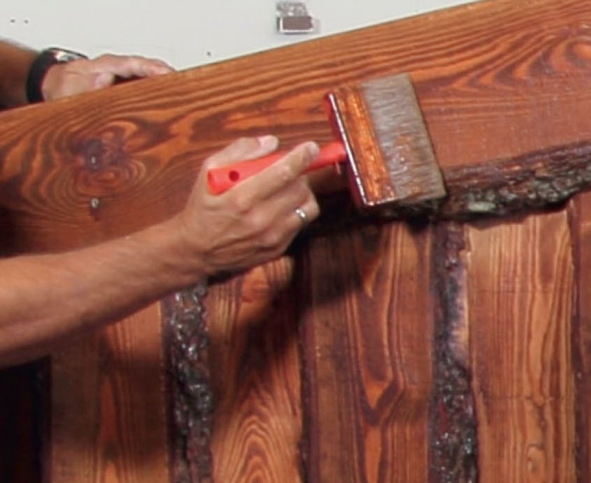 Laavu käsitellään puuöljyllä