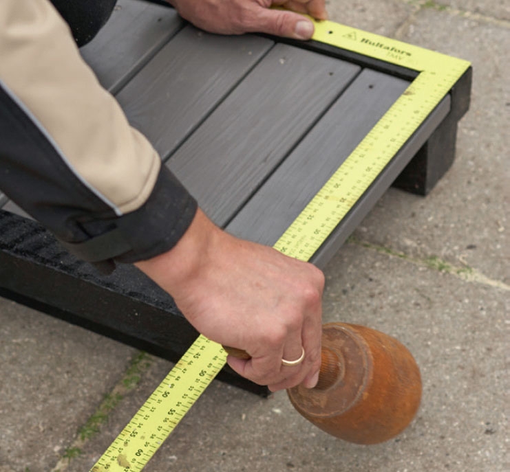 Sjekk at alt er i vinkel på putekasse benk