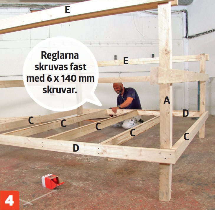 Reglarna till golv i vindskydd monteras