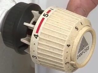 Radiator kold i bunden: Skru op på 5 på kold radiator