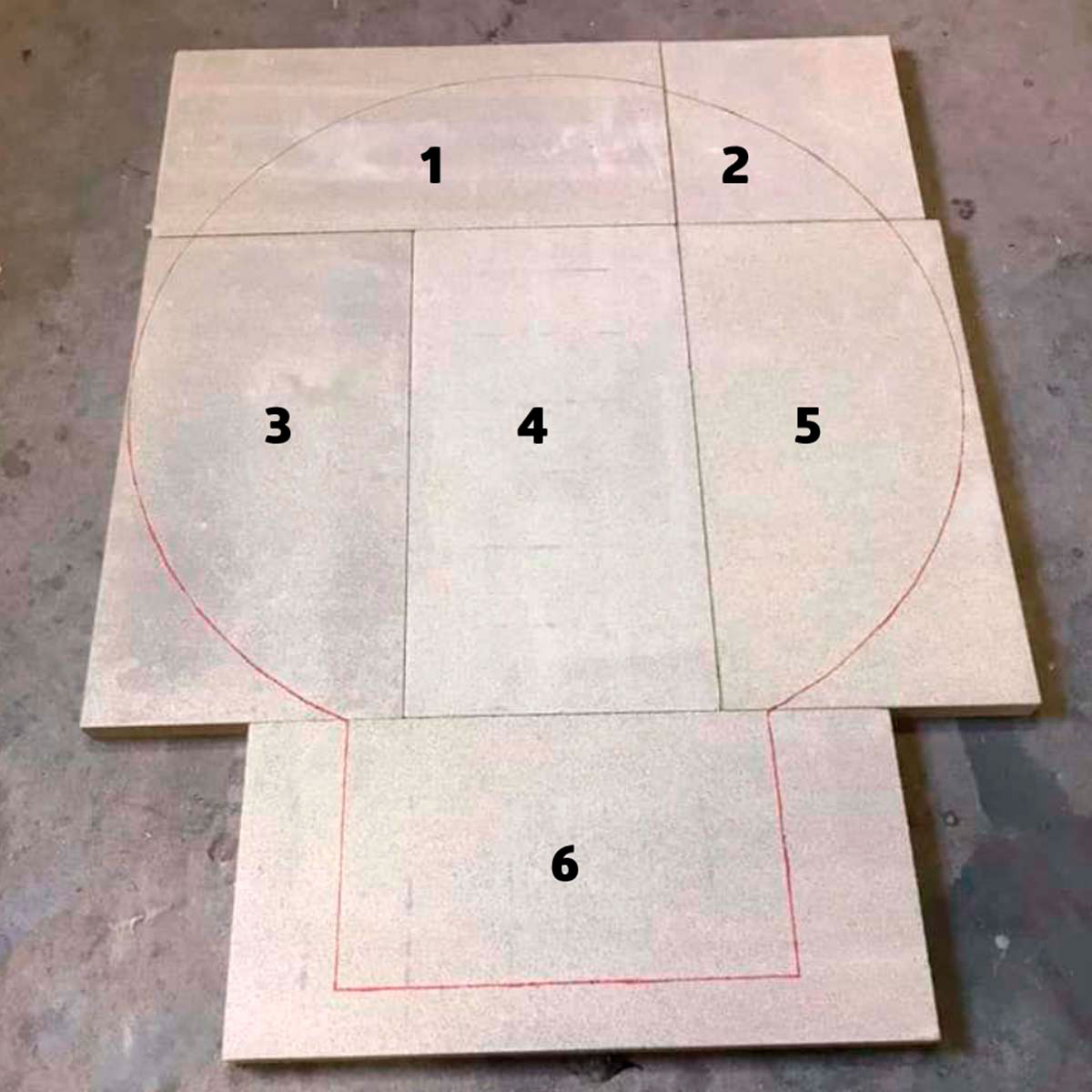 Sten til pizzaovn byggesæt skæres med vinkelsliber