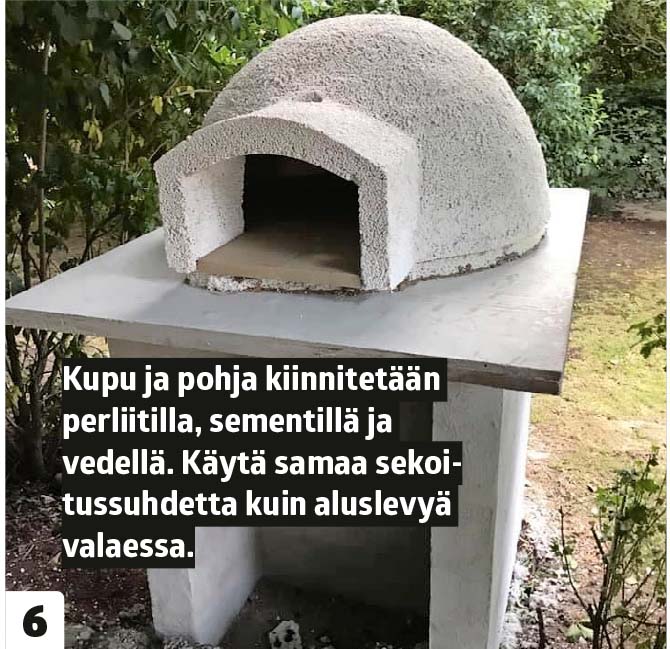 Aseta palonkestävät kivet uunin pohjalle