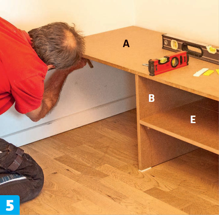 Byg selv garderobeskab på mål af mdf