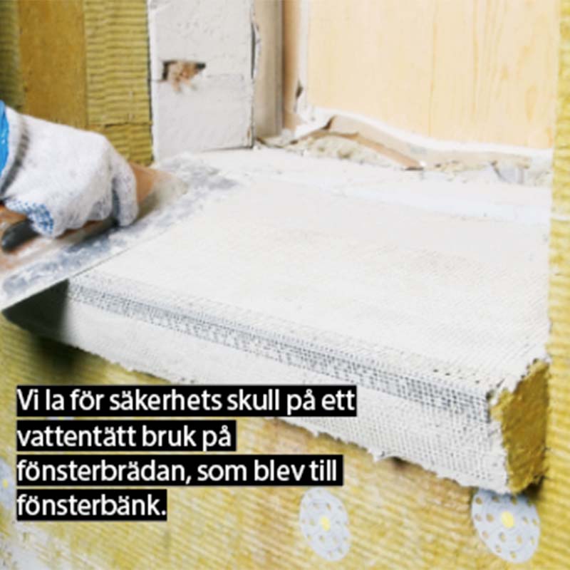 Isolera utvändigt: Grundputsbruket fördelas på fönsterbrädan