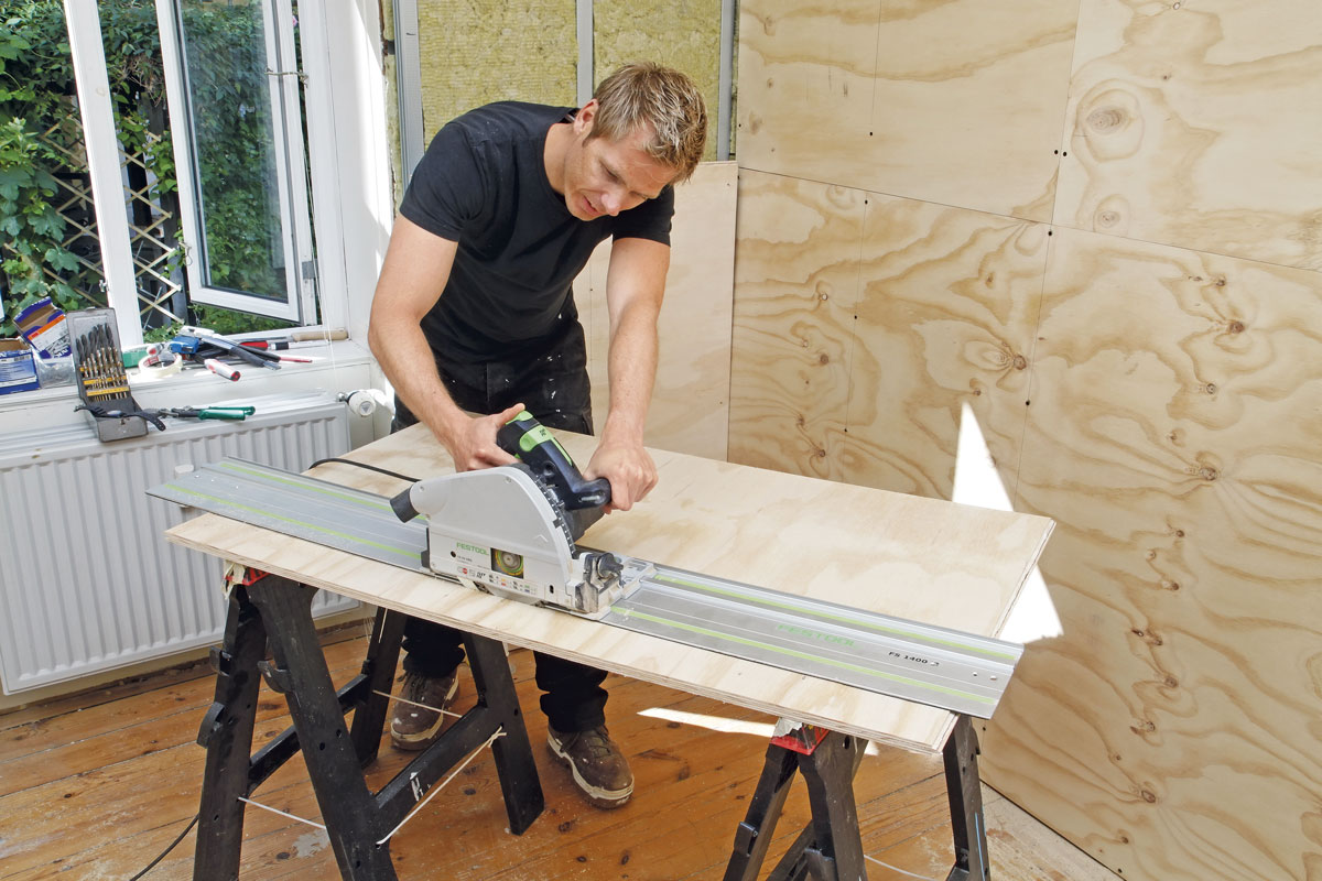 Forsatsvæg med stålskelet og mineraluld