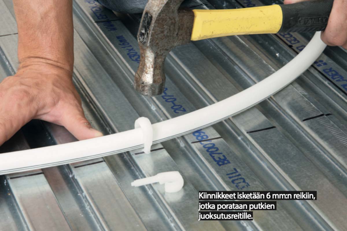 Ammattilaisen 24 lattialämmitysvinkkiä: Putket valulevyille