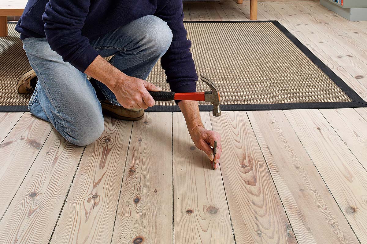 Så här fixar du själv dina knarrande golv