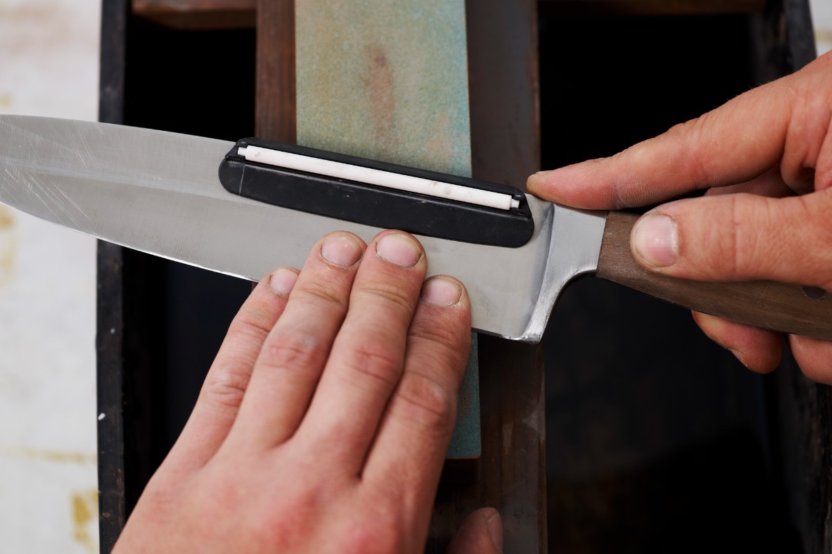 Skarpe kniver: Slik skal du legge trykket