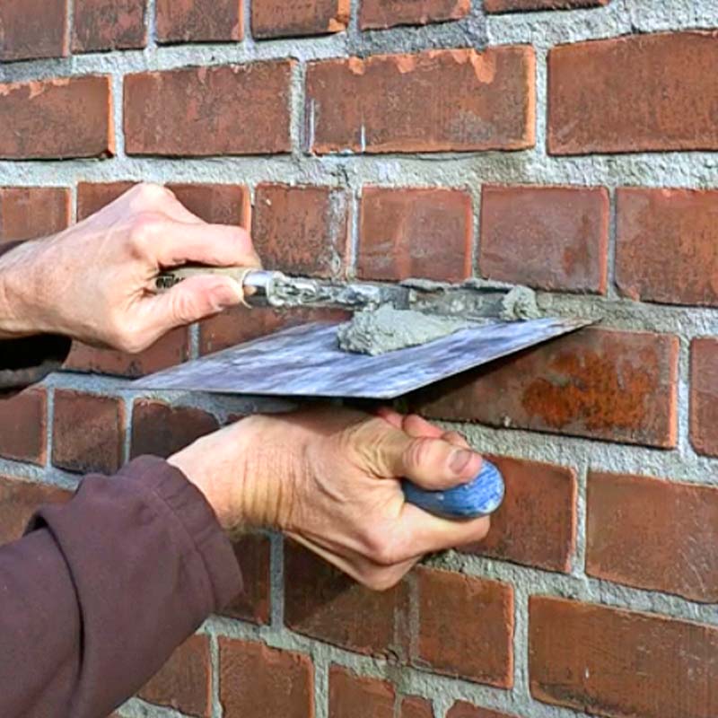 Huller i fuger murværk