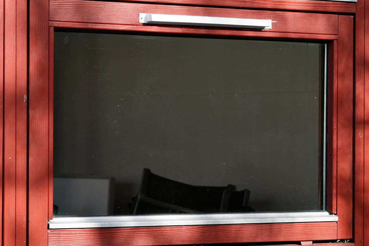 Spaltventil: Sätt spaltventiler i fönstren, och få frisk luft.