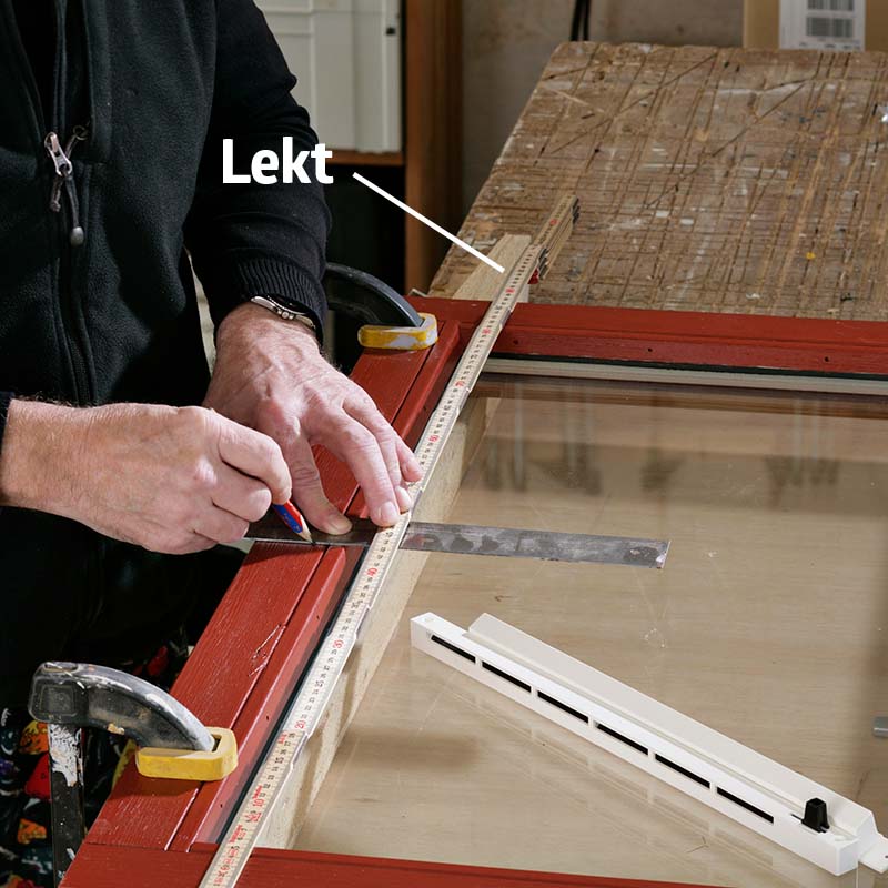 Spalteventil vindu: Merk opp til spalteventilen på midten av vindusrammen