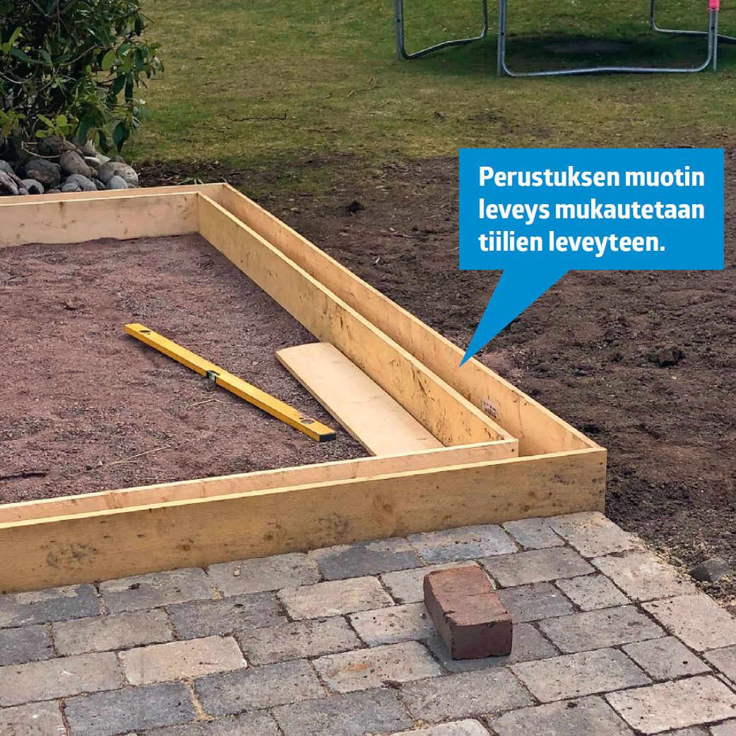 Kasvihuone vanhoista ikkunoista