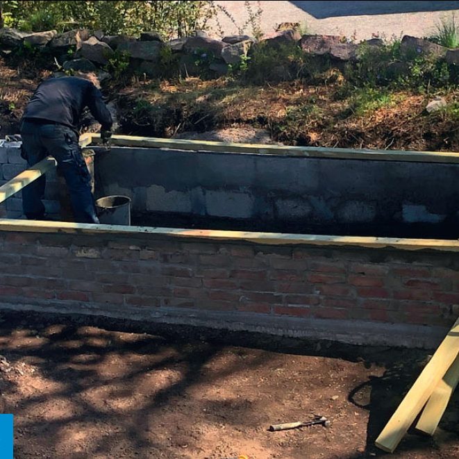 Kasvihuone vanhoista ikkunoista