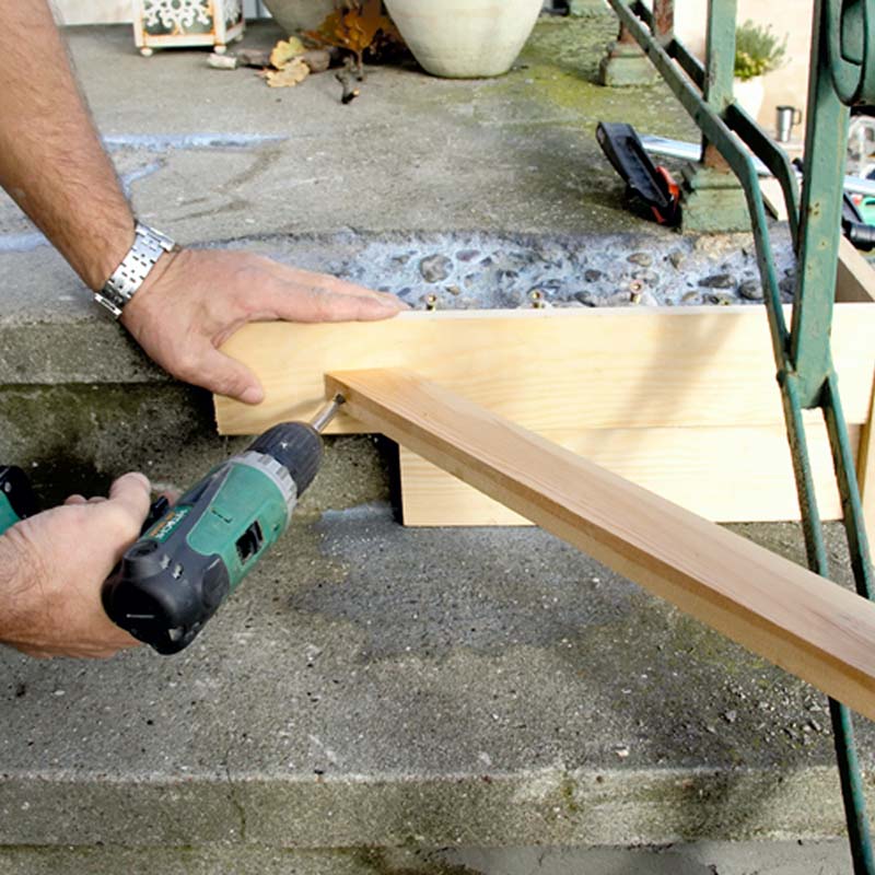 Laga betongtrappa: Sprickor är enkla att reparera på frihand