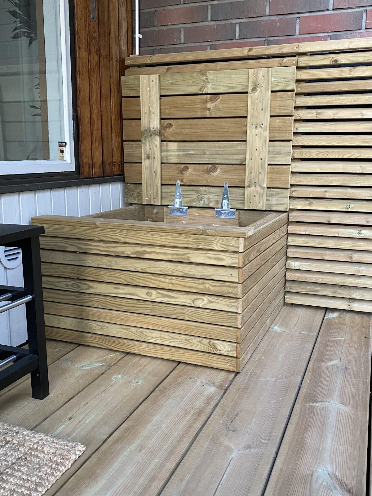 Terrasse med smart opbevaring