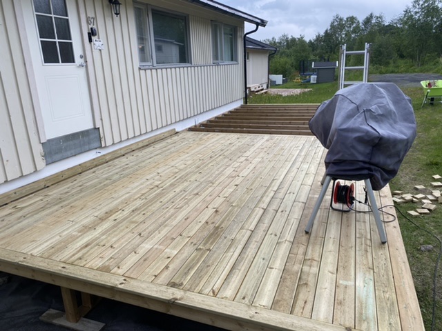 Ny beklædning og entrétrappe