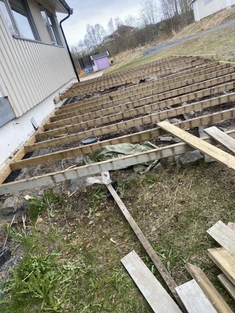 Ny beklædning og entrétrappe