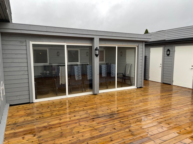 Ny terrasse, depotrum og lysthus