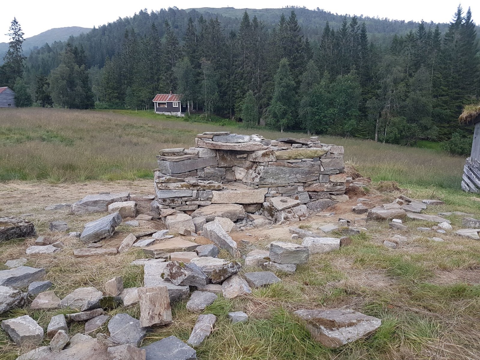 Pejs og grill ved Sætra