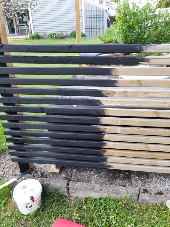 Pergola med klatreplanter